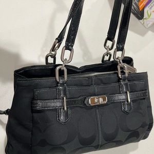 Large Coach handbag / purse